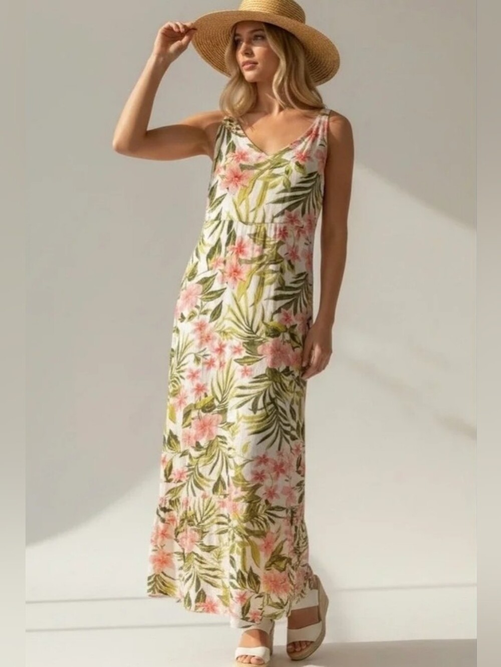 Hurley Tiered Tropical Summergirl Floral Print Maxi Dress. Size Large